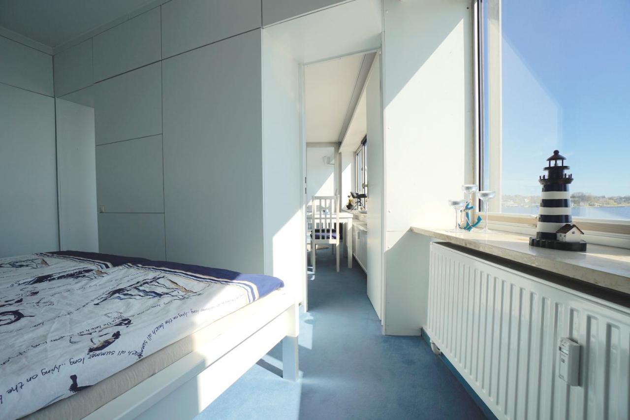 Ferienwohnung Schleiloge mit Panoramablick auf die Schlei Schleswig Exterior foto