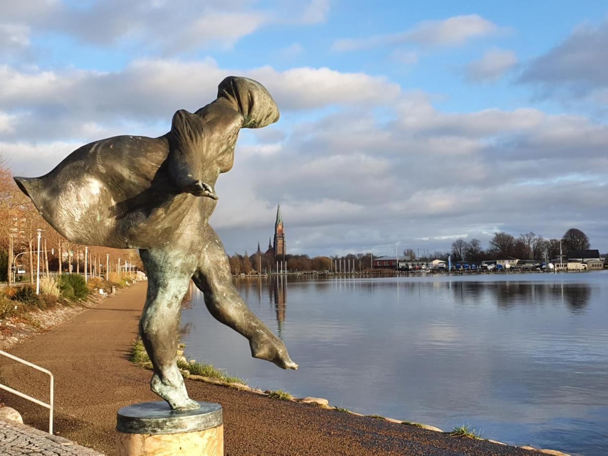 Ferienwohnung Schleiloge mit Panoramablick auf die Schlei Schleswig Exterior foto